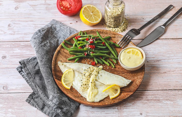 Recette Food4Good - Daurade royale bio au four sauce citron, haricots verts & graines de chanvre