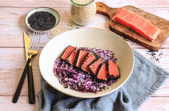 Recette Food4Good - Tataki de saumon sauvage MSC, chou rouge et quinoa